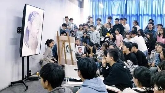 美术生高考失利该不该复读？3