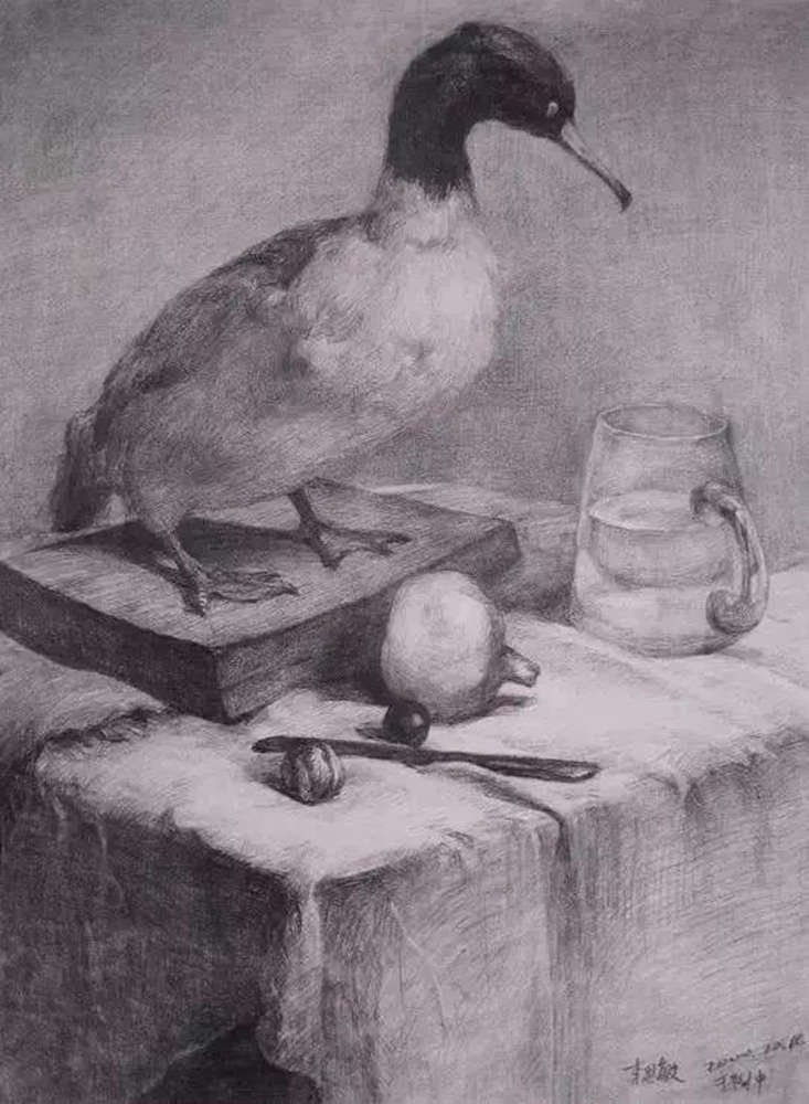 素描作品不会深入？广州画室排名前五画室带你看央美作品怎么画,06