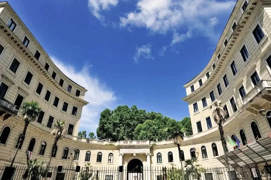 广州美术高考画室带你开开眼，看看国外八大美院学生作品有多高级,38